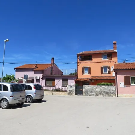Casa Vacanze El Forno 2 Hébergement de vacances Galižana